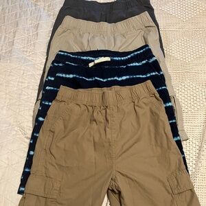Boys shorts. Bundle of 4. size 16. . Very good  condition.